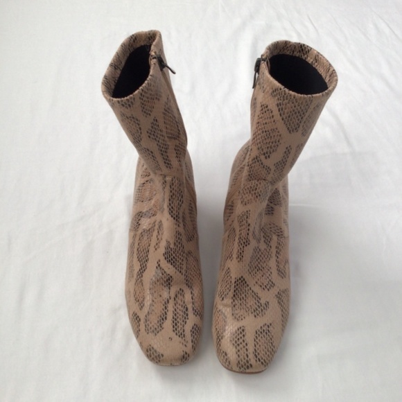 Silent D Shoes - Silent D Faux Snakeskin Booties Sz 39 (8.5)